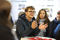 Daniel Glaser (MA 50): IBA-Talk Bestandsentwicklung und Stadterneuerung-Tour durch das Projetkgebiet von Smarter Totgether in Wien - Simmering www.smartertogether.at